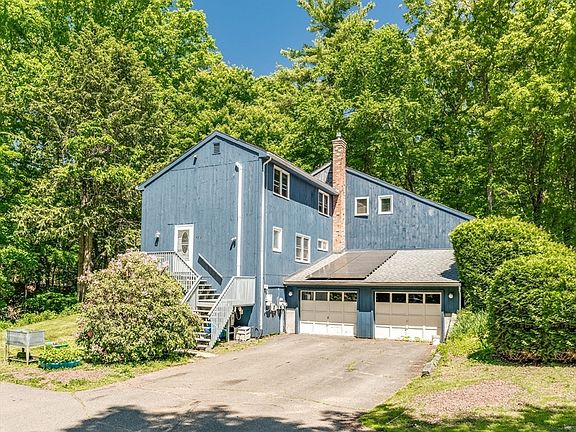 2nd image of 72 Stillwater Rd #A