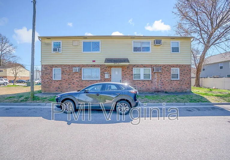 2421 Courtney Ave #3 — Photo 1