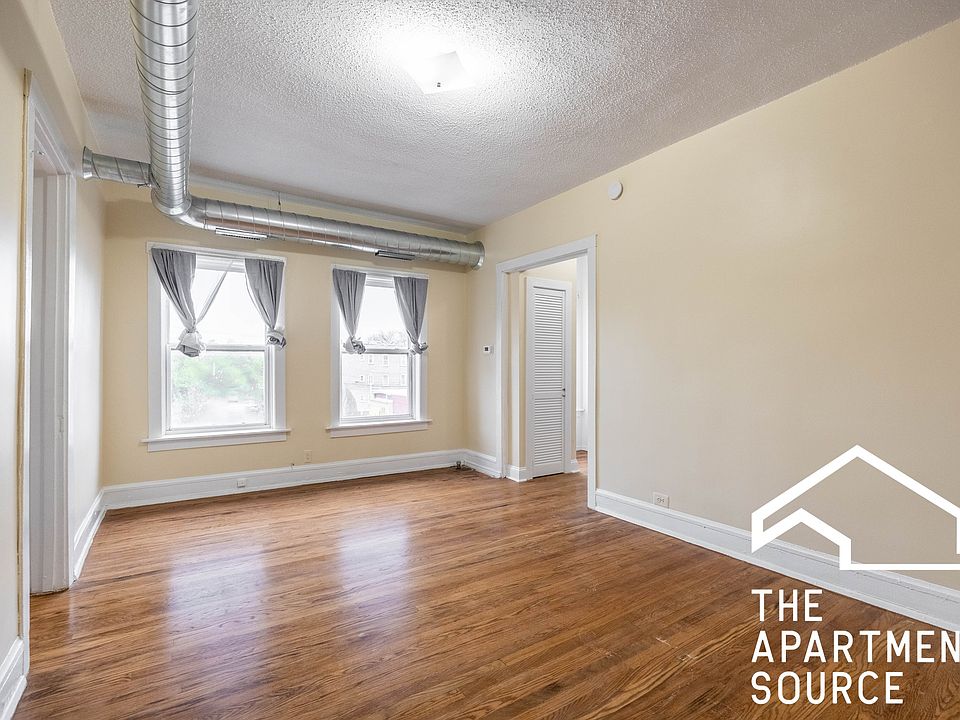 1st image of 2712 N Milwaukee Ave APT 307