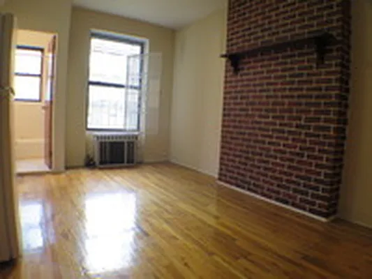 Rented by Glasser Realty LLC | media 12