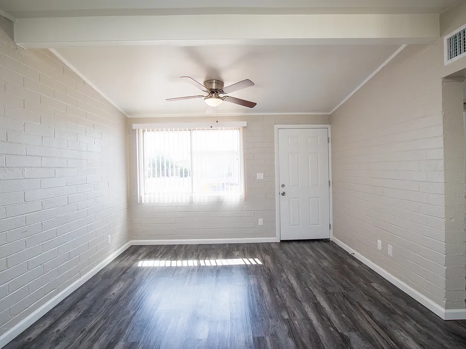 217 5th Ave E-7_11112025
