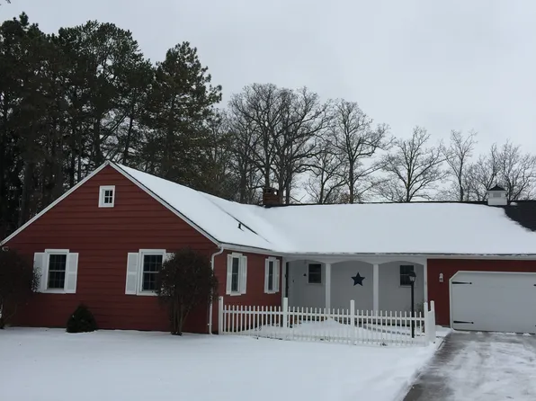 741 N Hall St #St02, Ottawa, OH 45875