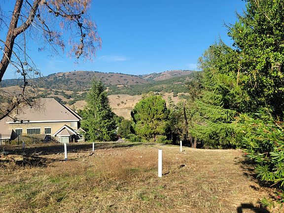 3rd image of 17381 Holiday Dr