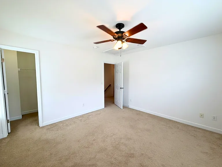 2541 Spring Oaks Way — Photo 56