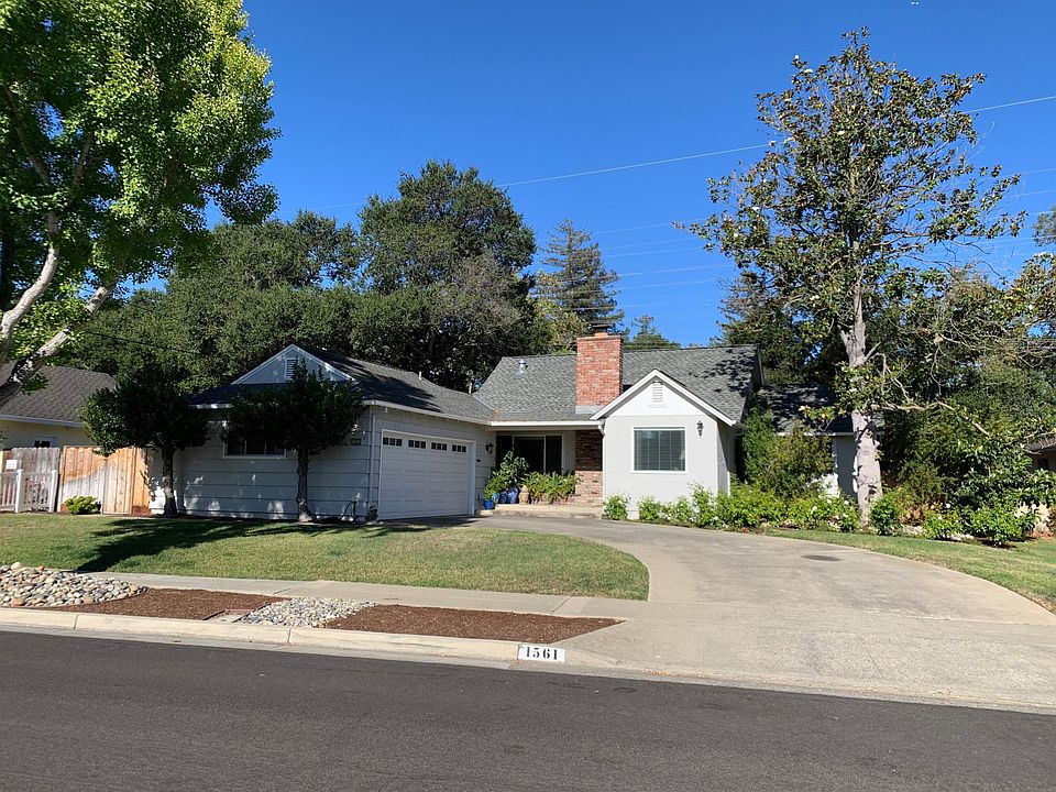 1st image of 1561 Ashcroft Way
