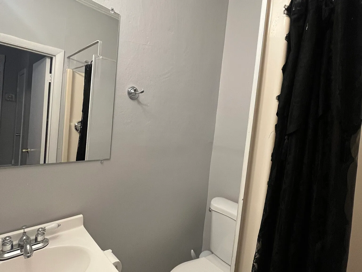 Studio, 1.0 bath, $1,600 — Photo 3