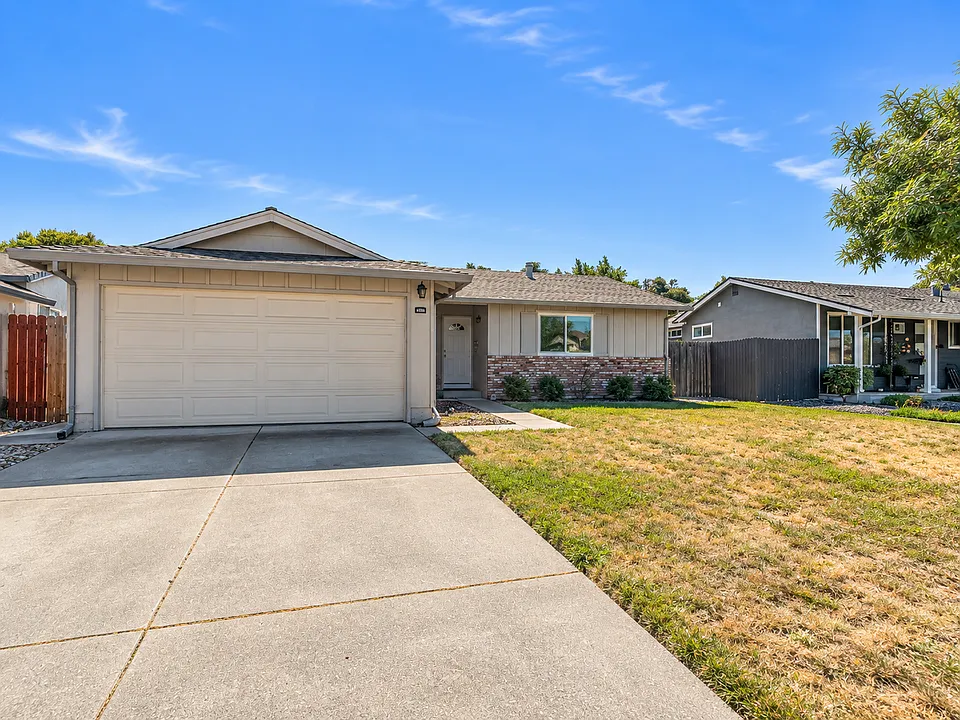 32456 Darlene Way