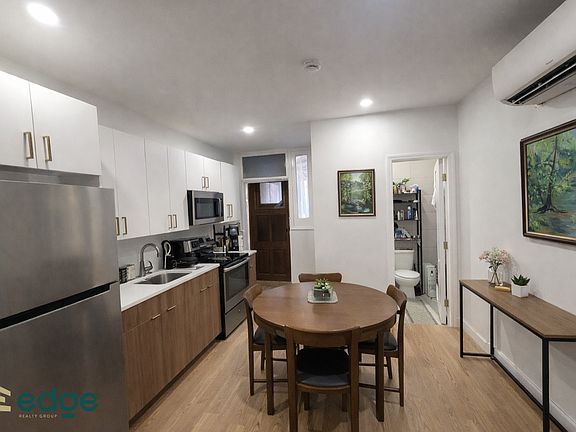 2nd image of 127 Montrose Ave #1R