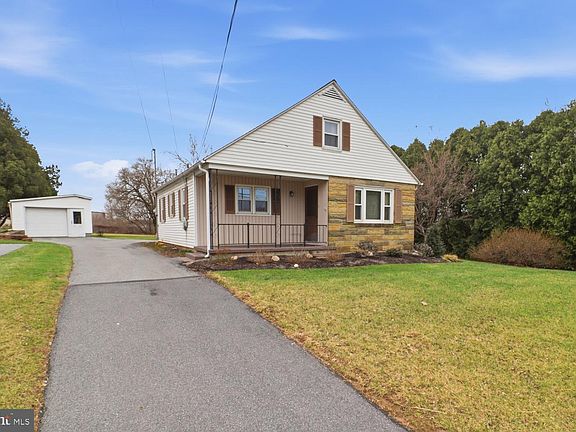 2nd image of 10 Bethany Rd