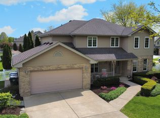 1316 Lahard Rd, New Lenox, IL 60451