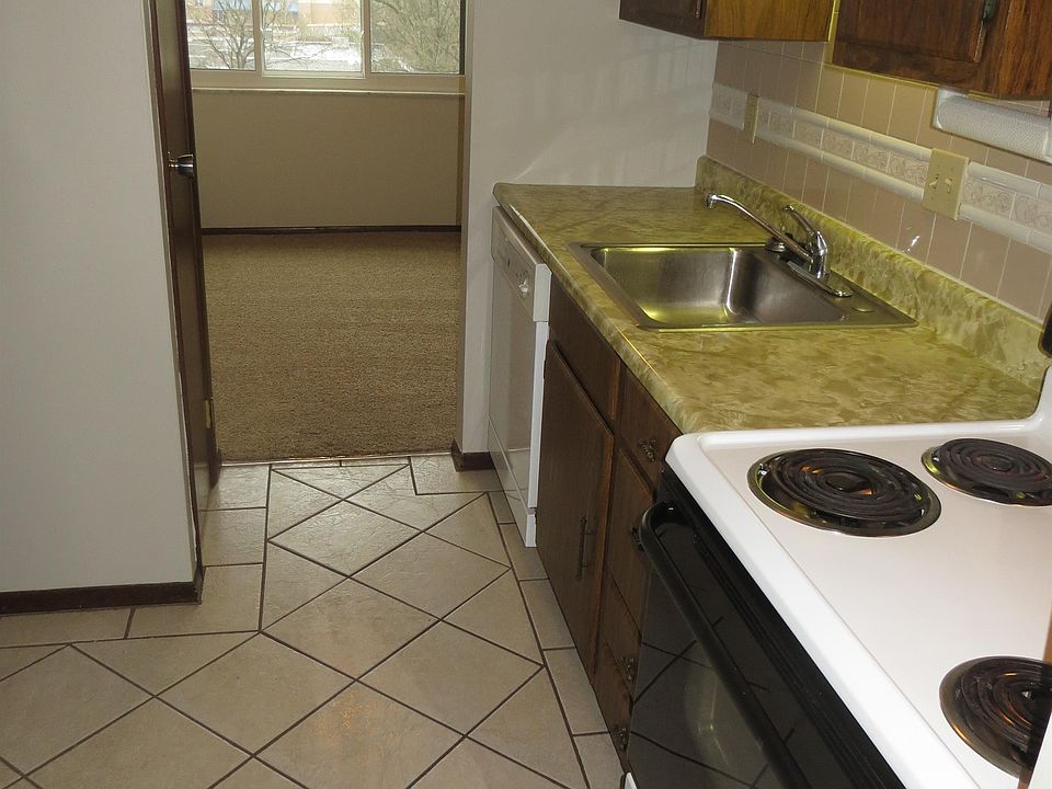 1st image of 1616 Mount Royal Blvd APT 407