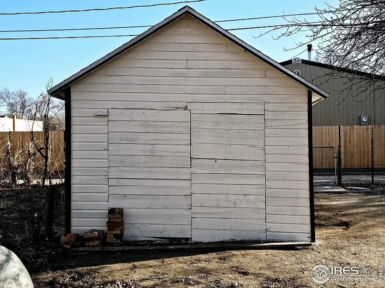 515 Hamilton St — Photo 14