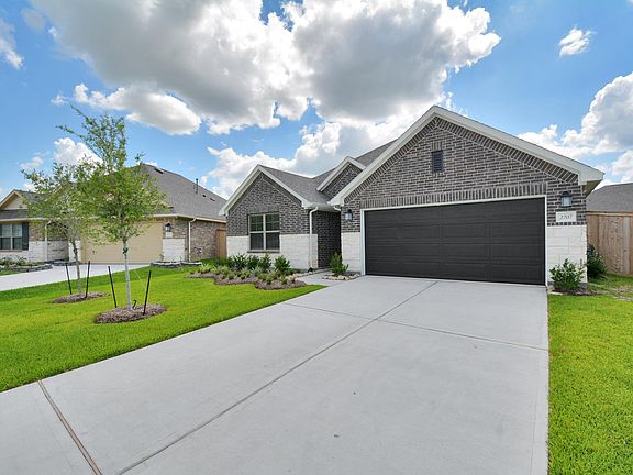5th image of 2707 Blue Abbot Dr