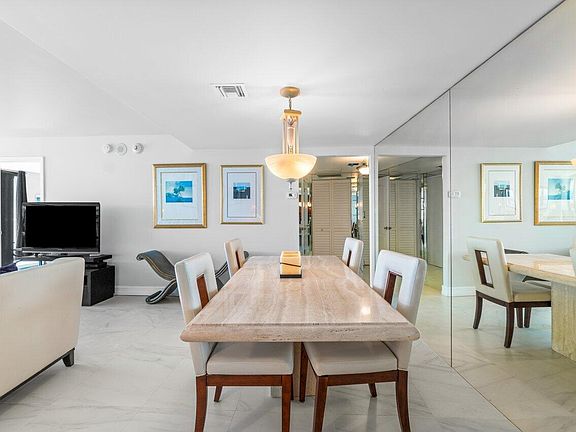 5th image of 1200 S Flagler Dr APT 202