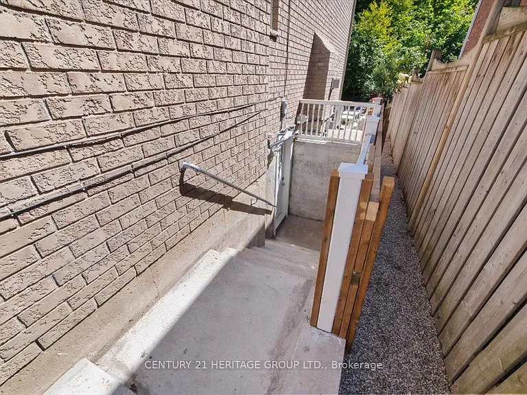 47 Stollar Blvd #BSMNT — Photo 24