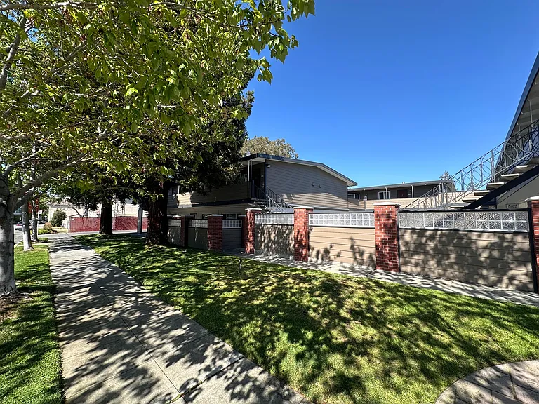Park Rich Apartments — Photo 14