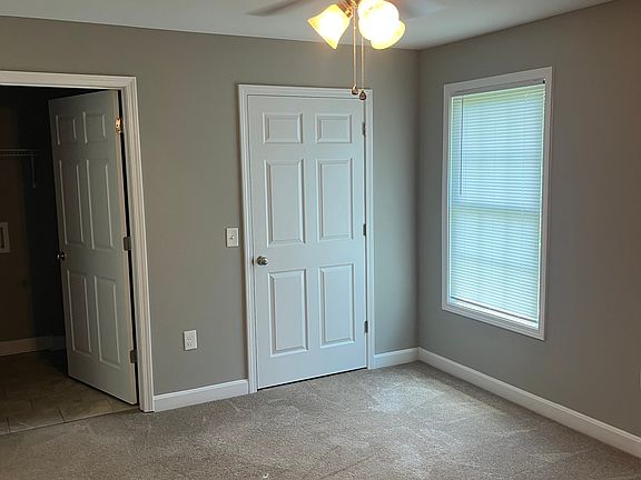 4th image of 408 Southern Cross Dr #16