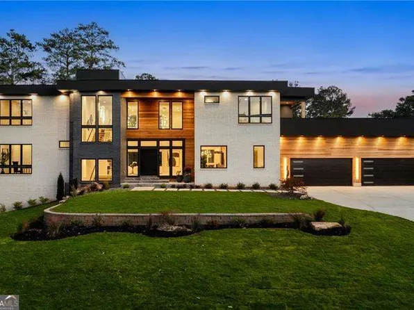 6531 Long Acres Dr, Sandy Springs, GA 30328