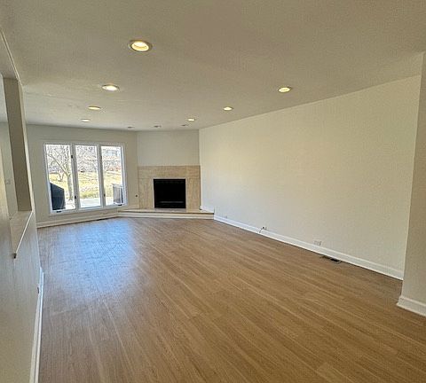 3rd image of 4123 Picardy Dr