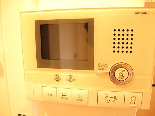 Rented by Residents Team | media 21