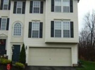 105 Park Place Dr, Mc Kees Rocks, PA 15136