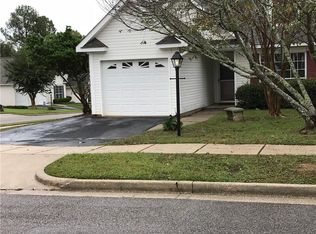 621 Spring Lake Dr W, Mobile, AL 36695