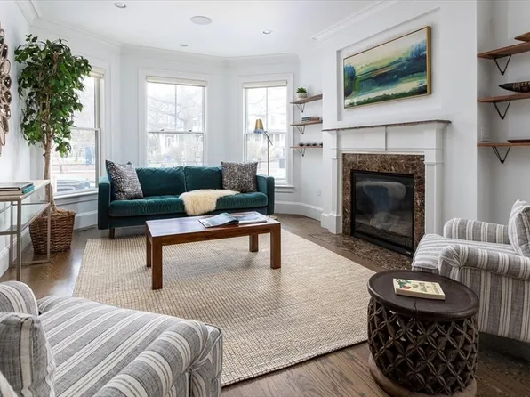 79 Kenwood St #1, Brookline, MA 02446