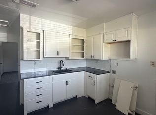 815 Park Dr, La Porte, TX 77571
