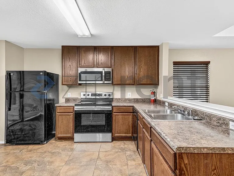 1412 Poppy Seed Ln — Photo 7