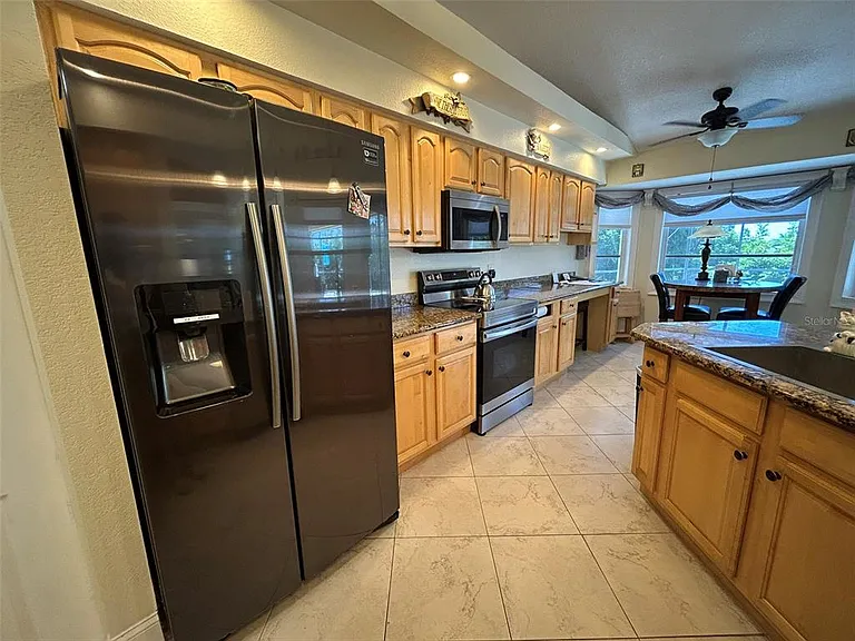 24508 Saragossa Ln — Photo 12