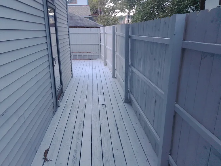411 Noble St — Photo 24