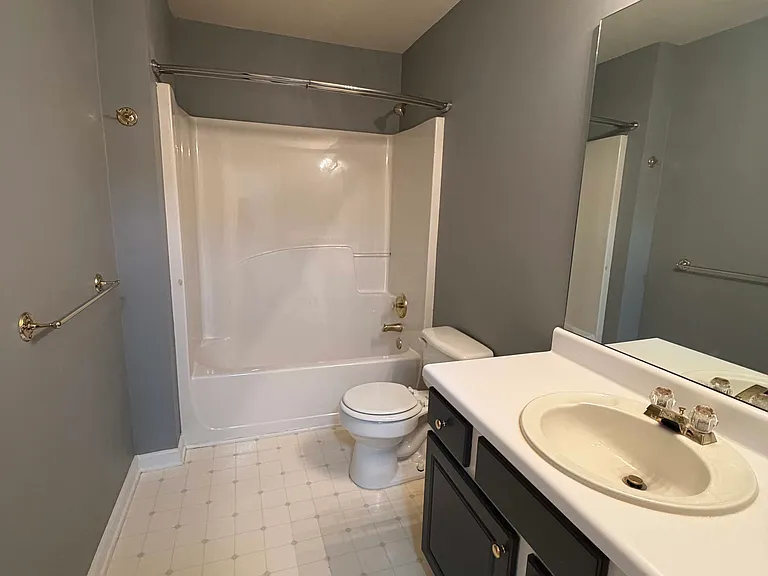 1936 Oakwood Grove Dr — Photo 24