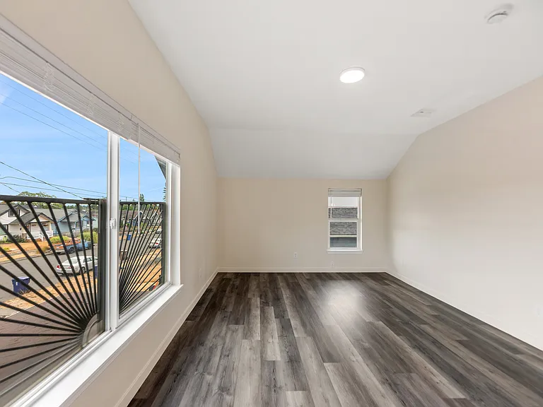 6218 S Warner St — Photo 26