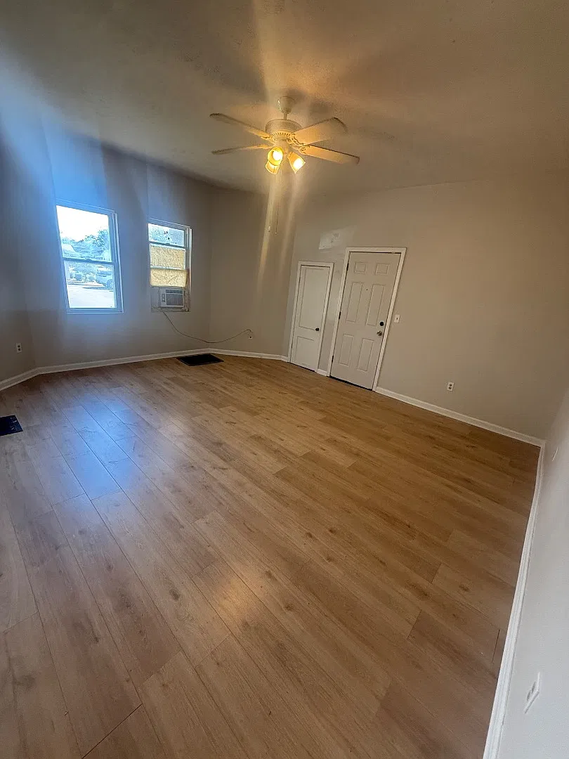 16 W 10th Ave - Unit 2 — Photo 2