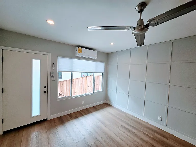 644 Pier Ave #1 — Photo 4