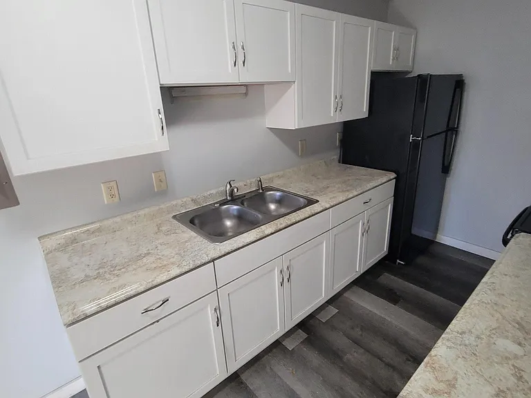 407 Liberty St #3 — Photo 2