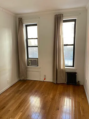 Rented by Eric Goodman Realty Corp | media 11