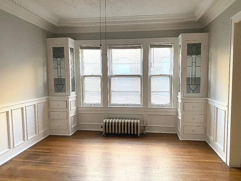 2705 Hampshire Rd — Photo 4