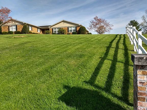 3 plank composite fence
