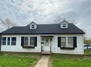 829 Old Cape Rd, Jackson, MO 63755