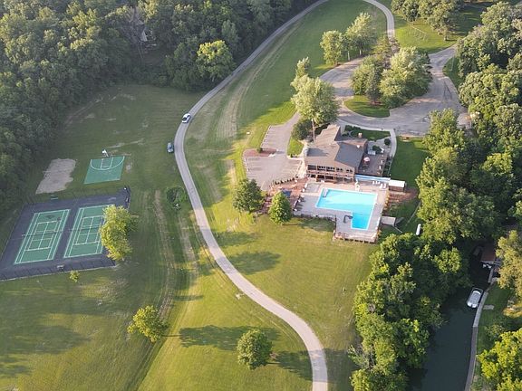 4th image of 6 Cook Ct