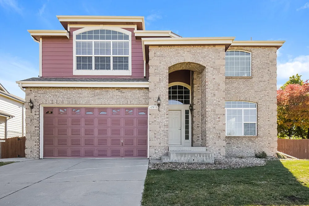 4 bed, 2.5 bath, 3204 sqft, $3,640 — Photo 1