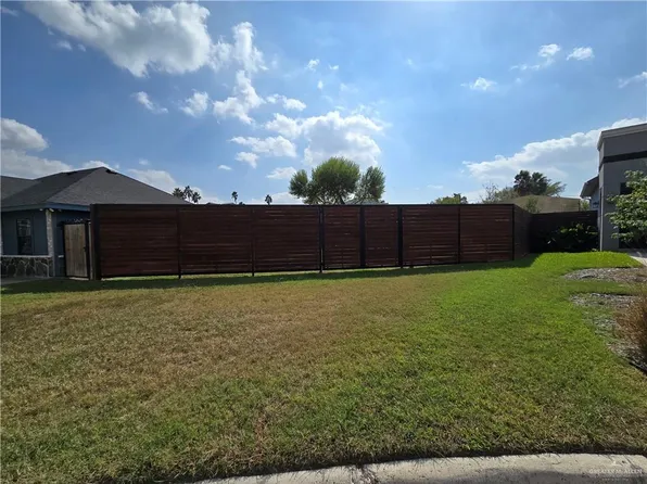 204 E Constellation Dr, Pharr, TX 78577