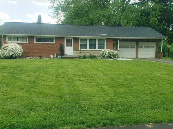 4970 Echo Springs St NW, North Canton, OH 44720