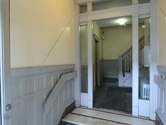 3rd image of 5 Quincy St