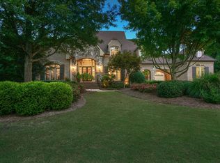 868 Middle Fork Trl, Suwanee, GA 30024