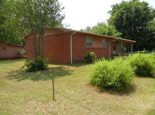 403 S Broadway St, Tishomingo, OK 73460