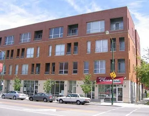 1735 N Western Ave #3 — Photo 1