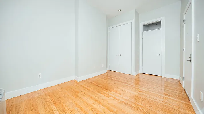 Rented by Nooklyn NYC LLC | media 19