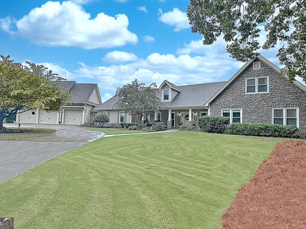 676 McBride Rd, Fayetteville, GA 30215
